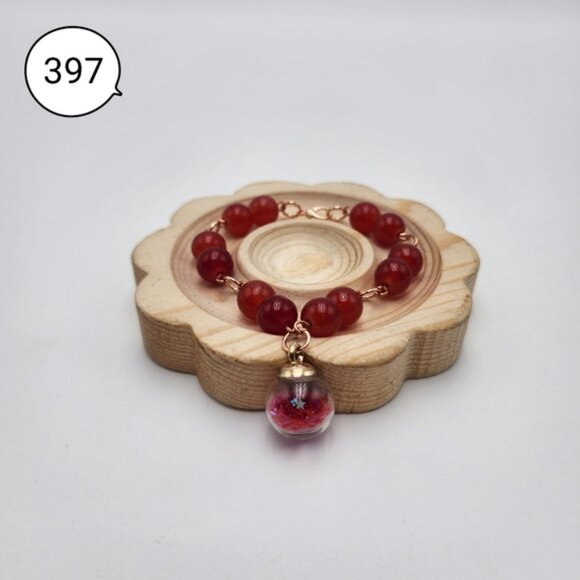 Handmade Elegant Red Beaded Bracelet with Charm - Picture 2 of 4